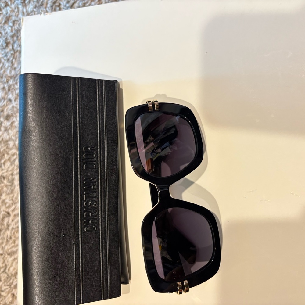 Authentic Dior Elegant Black Sunglasses